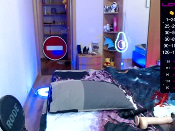 webcam girl ho1yh01e live cam image #690009