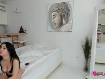 webcam girl lili_and_niki live cam image #9037712