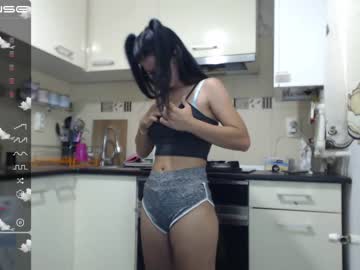 webcam couple maya_and_guests live cam image #3098996