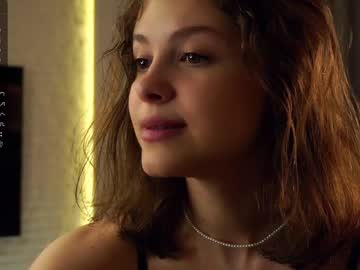 webcam girl a_whole_eternity live cam image #9217628