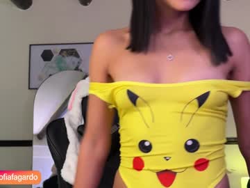 webcam girl sweet_littleee live cam image #10089295