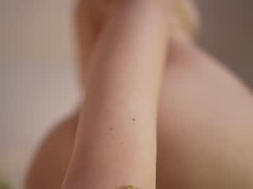 webcam girl danii_xoxo live cam image #10835751