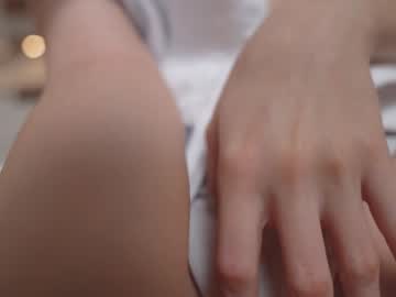 webcam girl mia_elfie live cam image #11001997