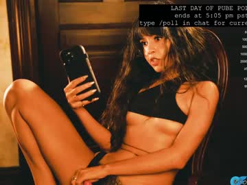 webcam girl ingennui live cam image #8833472