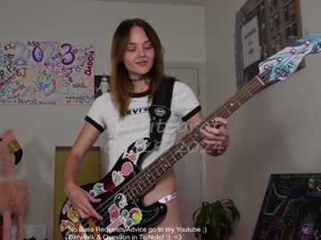 webcam girl petitebrat live cam image #10360270