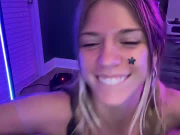 webcam girl oliviahansleyy live cam image #10782327