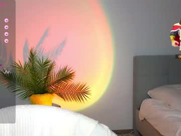 webcam girl shy_blondiee live cam image #7183843
