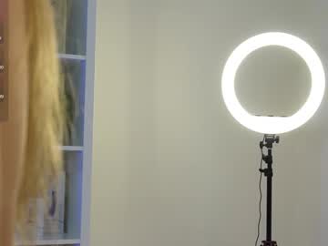 webcam girl molly__meow live cam image #10043425