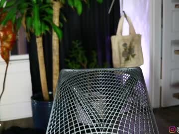 webcam girl maeveminx live cam image #4513624