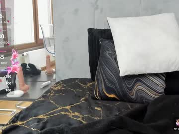webcam girl sassyt33n live cam image #12622902