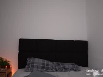 webcam girl honeyyykate live cam image #9932048