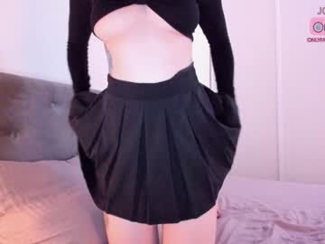 webcam girl aalliyahh live cam image #5892403