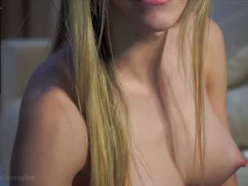 webcam girl xoxo_emma live cam image #533008