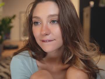 webcam girl mia_elfie live cam image #10264872
