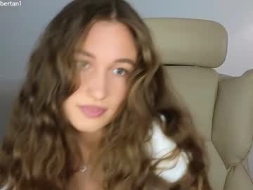 webcam girl ambertan1 live cam image #12466509