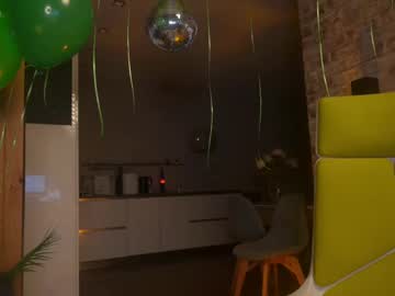 webcam girl the_pretty_poison live cam image #11828401