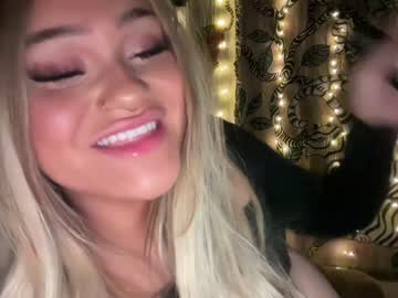 webcam girl ari_02 live cam image #7051981