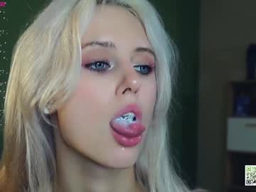 webcam girl audreycarvin live cam image #10113103