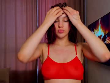 webcam girl angella_kleee live cam image #7895802