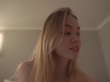 webcam girl bibi_it_is live cam image #12241561