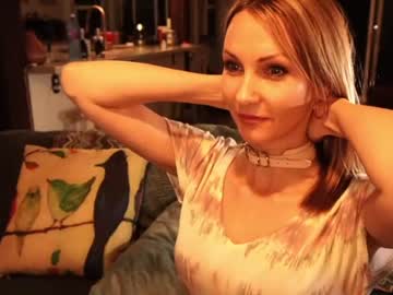 webcam girl kaileeshy live cam image #2025758