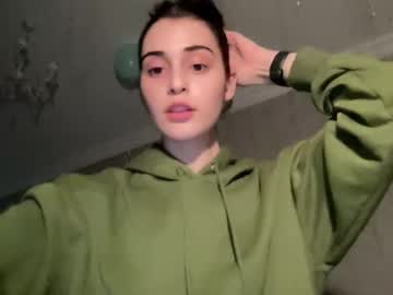 webcam girl wonderland_stia live cam image #12485192