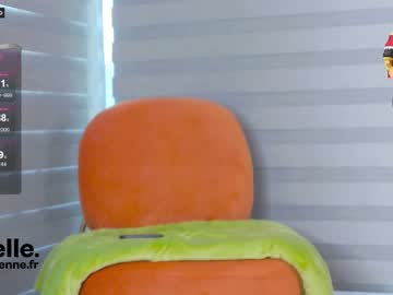 webcam girl belle_adrienne live cam image #7960058