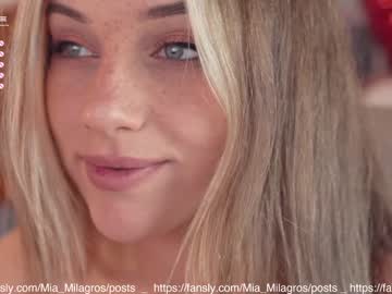 webcam girl mia_milagros live cam image #3193844