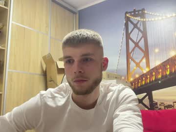 webcam man raw_edge live cam image #11580435