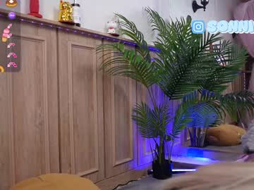 webcam girl sunny_sonnie live cam image #12545879
