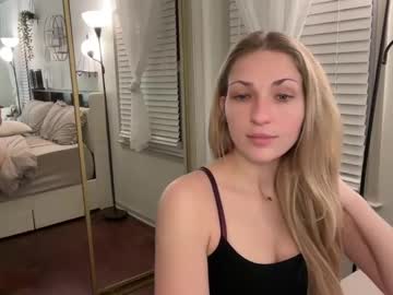 webcam girl iamcharlotte1 live cam image #11072659