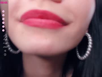 webcam girl riskyproject live cam image #6029351