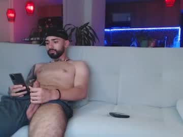 webcam man fratguysonline live cam image #5773971