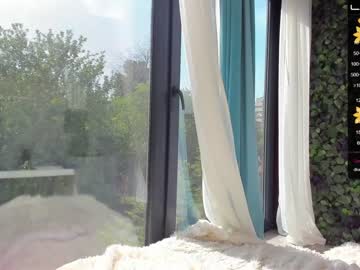 webcam girl sassyt33n live cam image #2383939