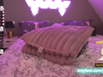 webcam girl kimmie_ live cam image #6885595