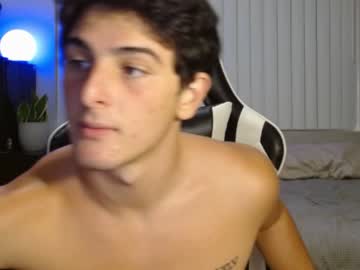 webcam man italianstalion1111 live cam image #4025513