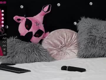 webcam girl xenomy live cam image #6042383