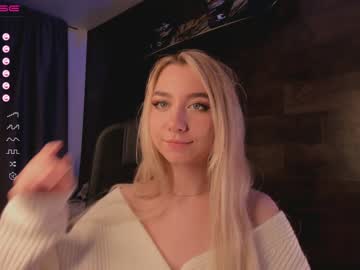 webcam girl yolandabertha live cam image #4770127