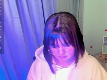 webcam girl jennie_berry live cam image #10724755