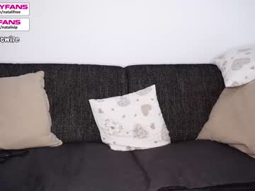 webcam girl h_o_t_w_i_f_e live cam image #3550887