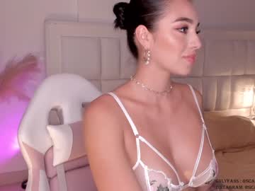 webcam girl scarlett__baker live cam image #9078663