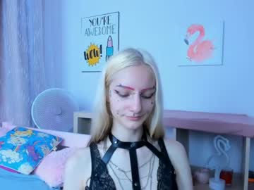 webcam girl erika__lodge live cam image #3137974