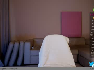 webcam girl hollyextra live cam image #6510051