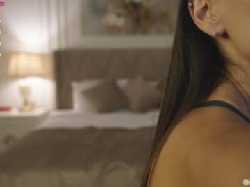 webcam girl sweet_moan live cam image #12501756