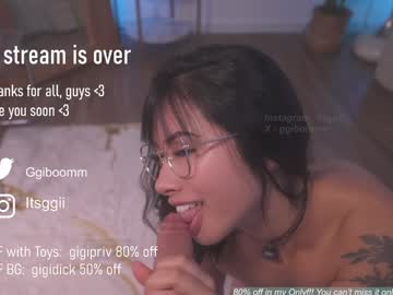 webcam girl gigi_ulala live cam image #12795632