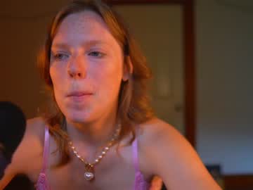 webcam girl crimsonxrapture live cam image #3000797