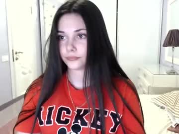 webcam girl victoriaas live cam image #1730024