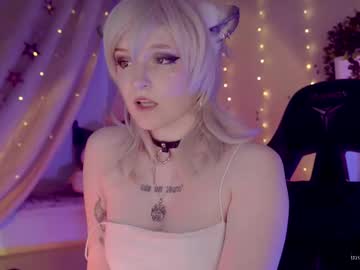 webcam girl vronnier live cam image #12942100