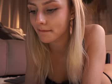webcam girl darlinechapel live cam image #11223860