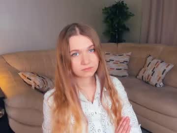 webcam girl harrietbaldwin live cam image #7964352
